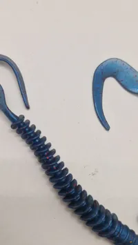 Berkley PowerBait Power Leech softbaits i blå