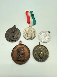Religiøse medaljer mm.