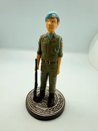 UN figur af keramik