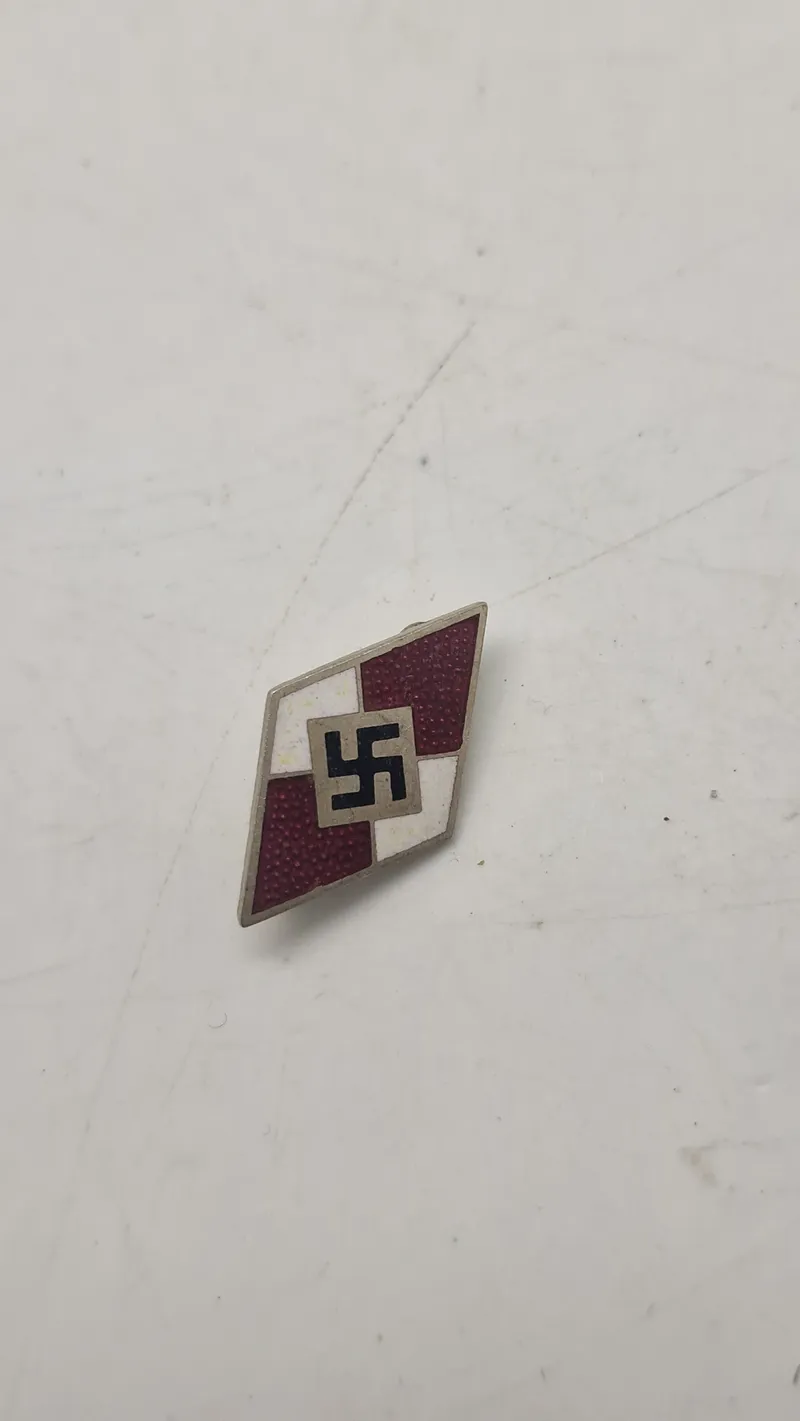 HJ pin, postwar