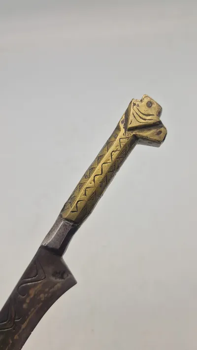 Antik orientalsk dolk