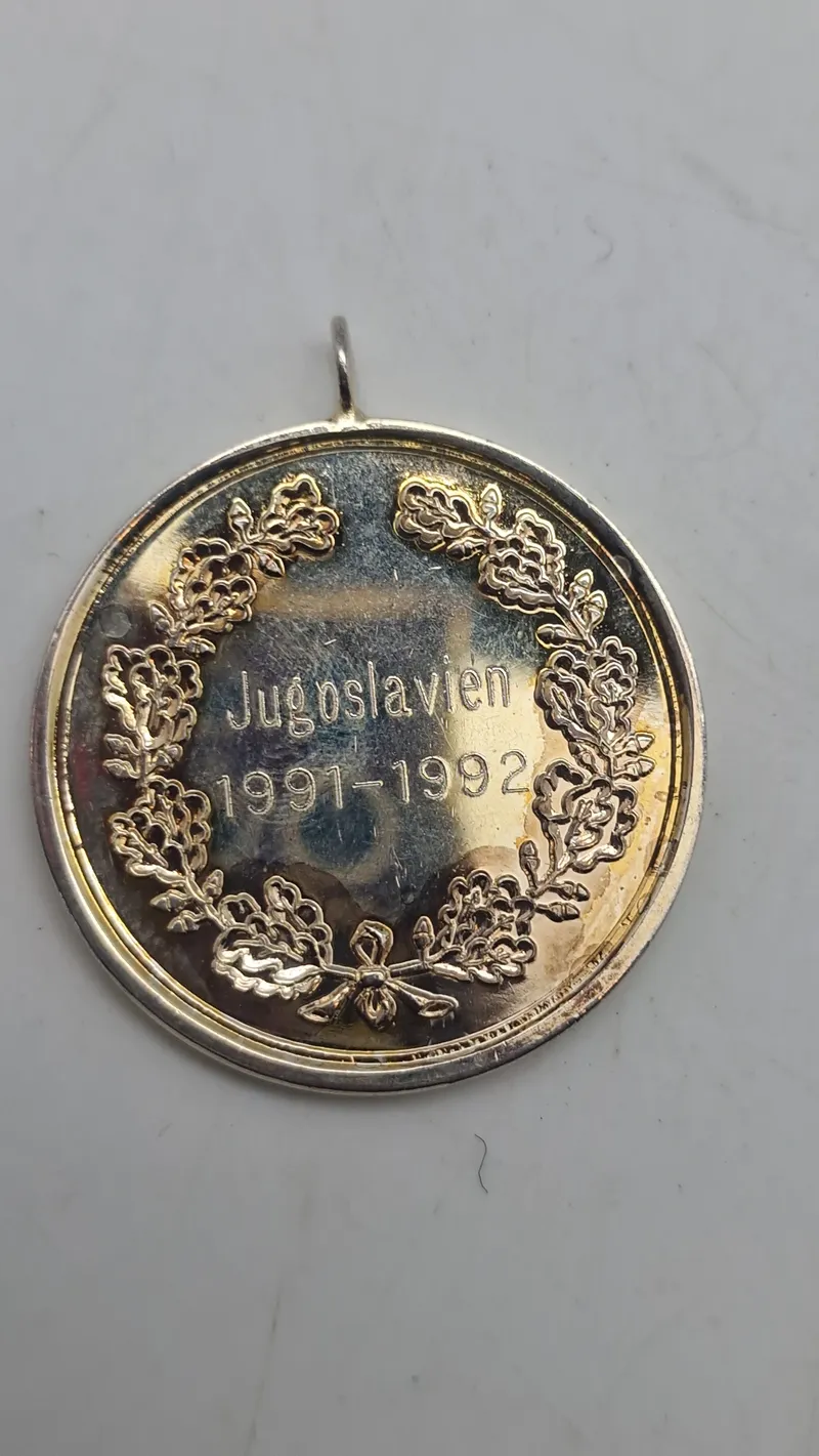 Dansk missions medalje i overstørrelse