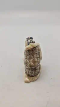 Antik JAPANESE HAND CARVED EROTIC NETSUKE FIGURES EDO / MEIJI PERIODE