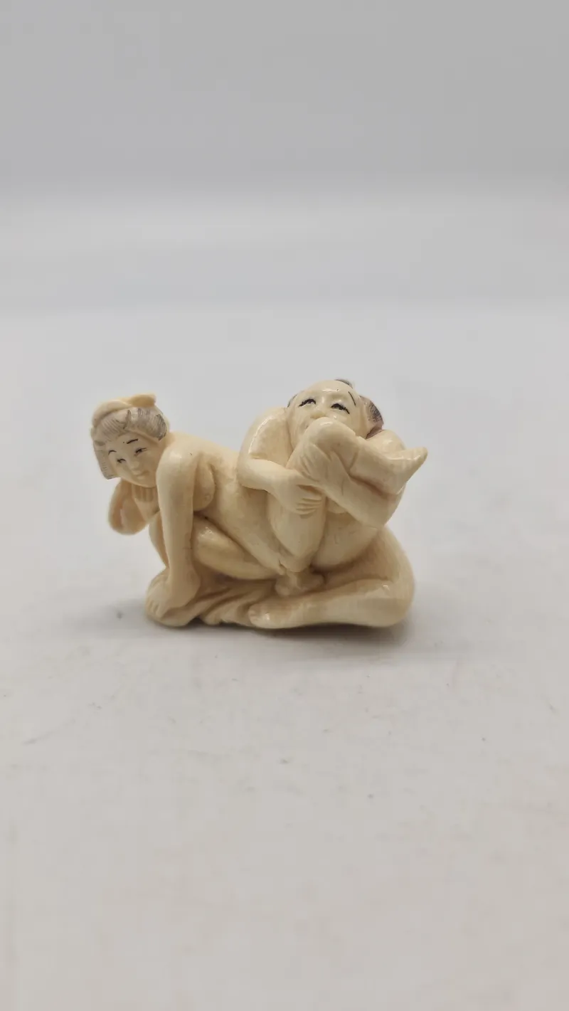 Antik JAPANESE HAND CARVED EROTIC NETSUKE FIGURES EDO / MEIJI PERIODE