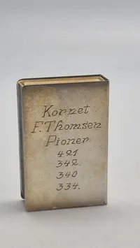 Officersgave tændstiks holder