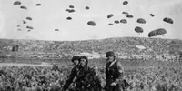Original Tysk WW2 faldskærmsjæger faldskærm i kasse, silke