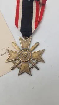 Tysk KVK med urkunde, medalje original urkunde tvivlsomt