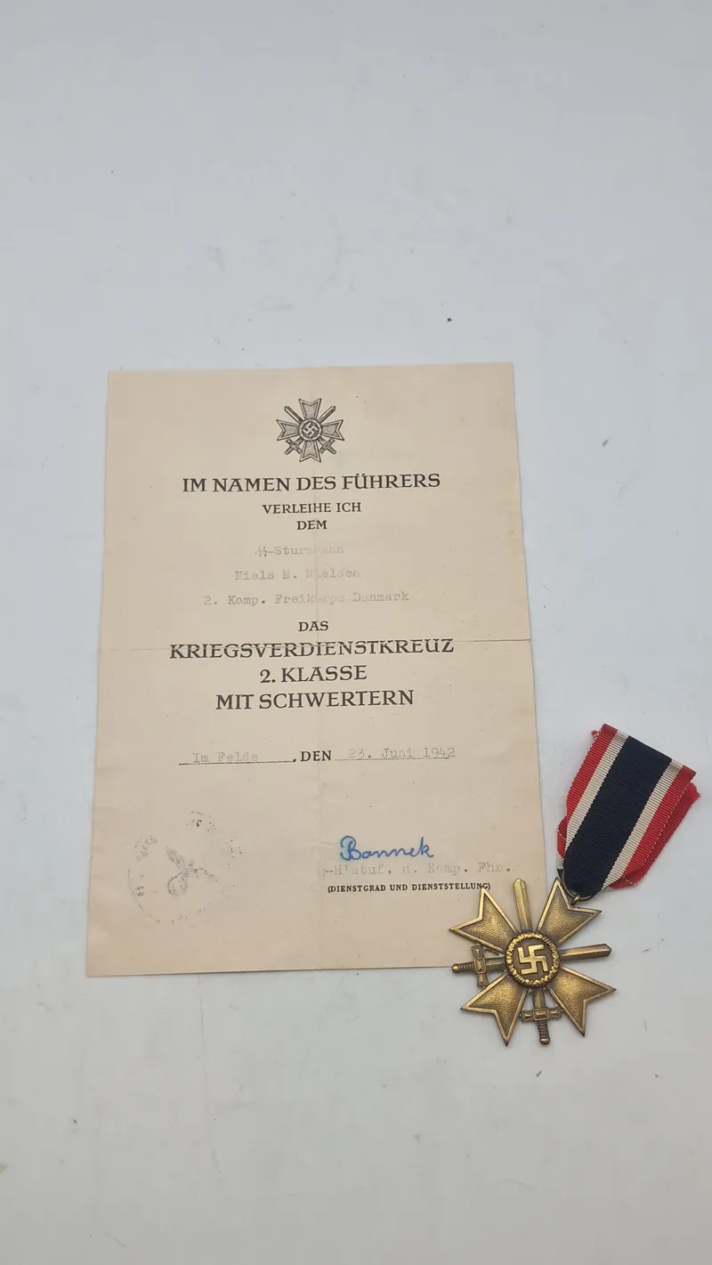 Tysk KVK med urkunde, medalje original urkunde tvivlsomt