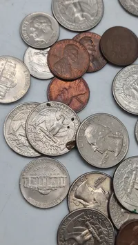 Assorted Lot of US Circulated Coins - Quarters, Dimes, Nickels, and Pennies