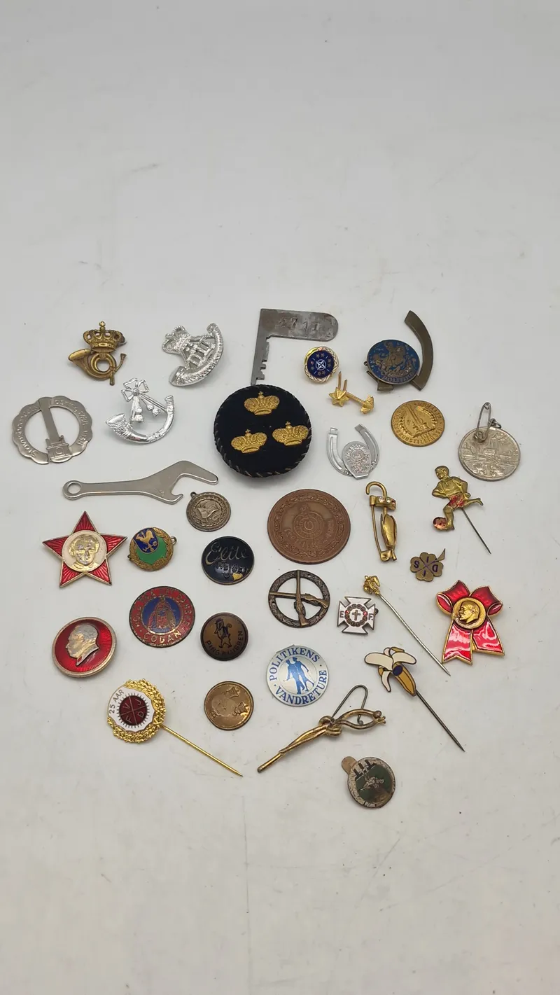 Samling pins 