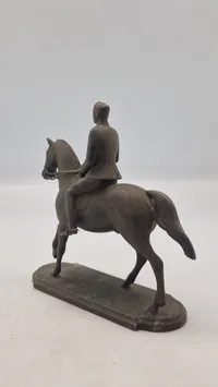 Christian X til hest figur 