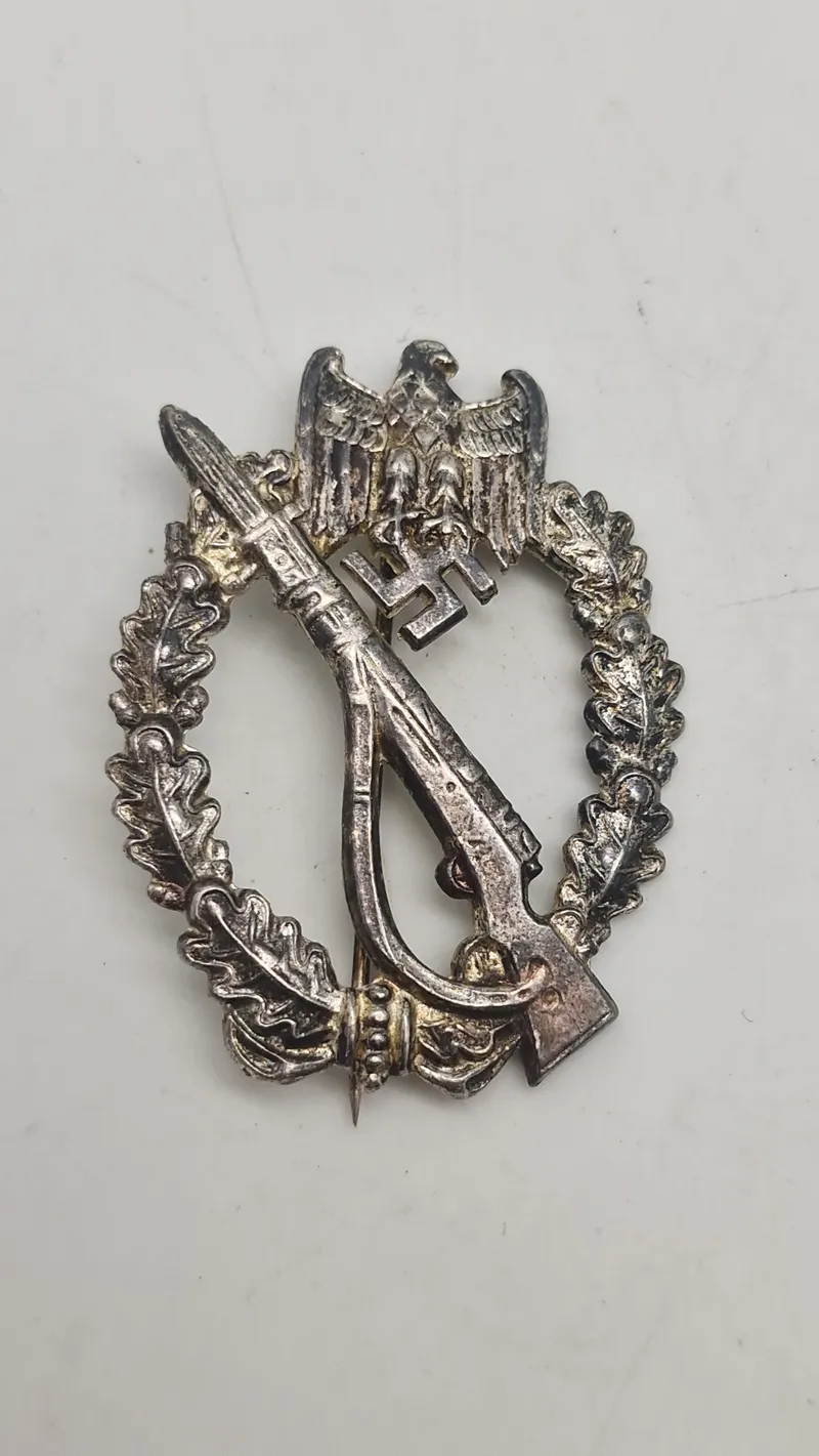 WWII German Silver Infantry Assault Badge (Infanterie-Sturmabzeichen) Postwar 