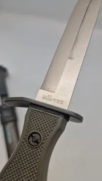 Ubrugt Tysk militær kampkniv 