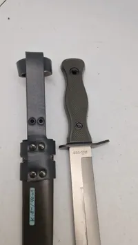 Ubrugt Tysk militær kampkniv 