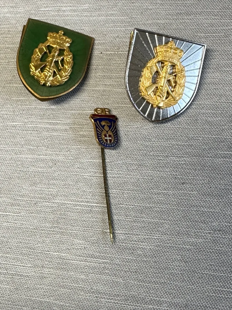 Samling Diverse militaria CF, HJV
