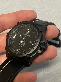 Stort originalt Naviforce ur - virker, men skal have nyt batteri