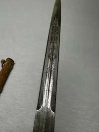 Original Tysk WW2 marine officersdaggert, fejlfrit greb, perfekt klinge, skede uden buler, alt er stramt og daggerten går i skeden med et smukt klik. fremstillet af super fremstilleren CARL EICHHORN
