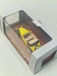 Modelbil - F8