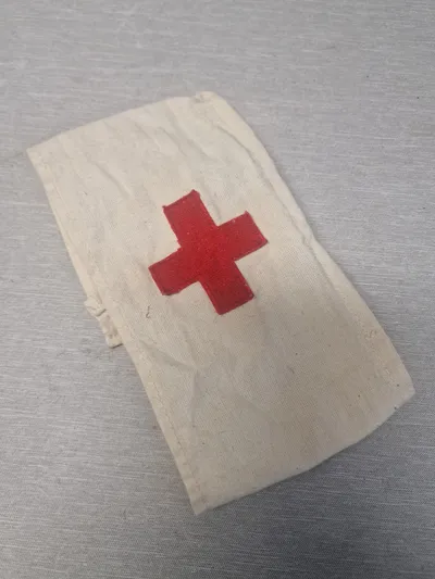 Originalt Engelsk  røde kors armbind