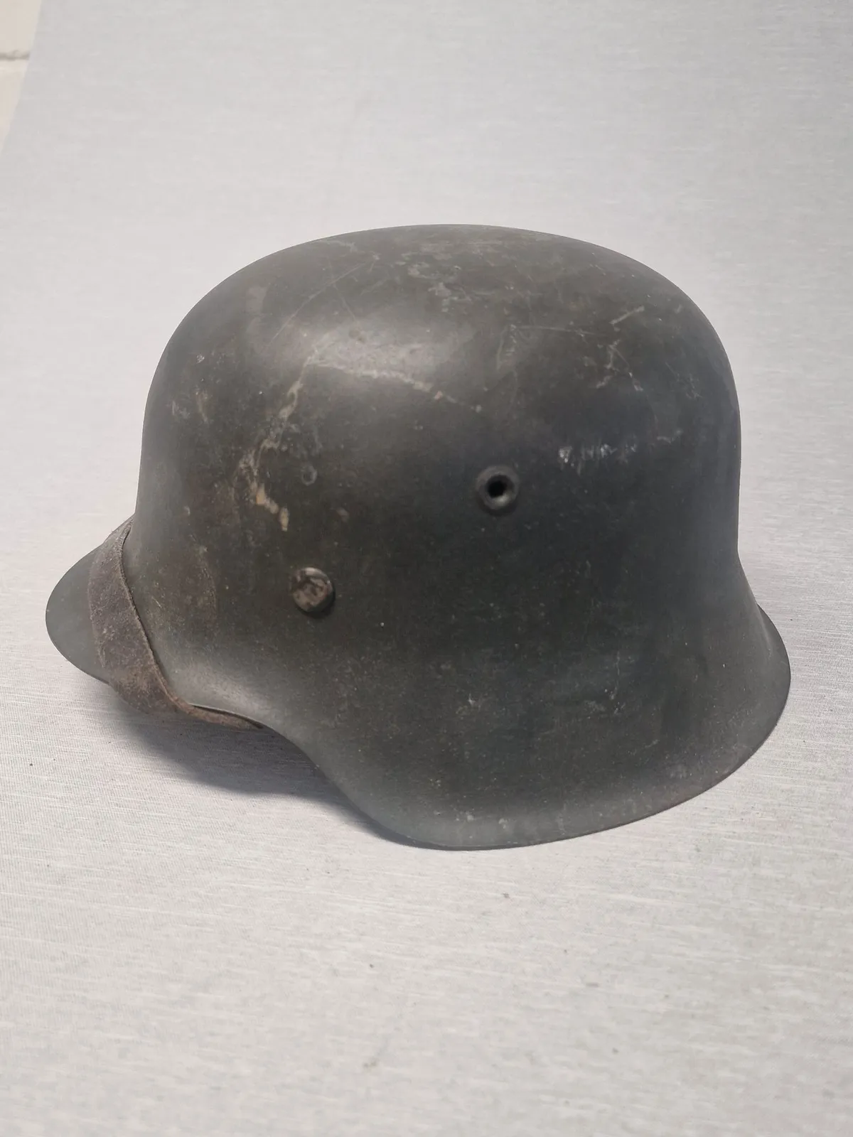 Tysk M42 hjelm, skal original, har været brugt i Norge efter krigen