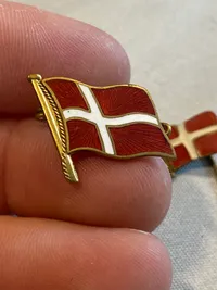 Originale danske nationale pins fra tiden omkring WW2
