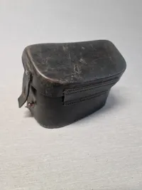 Original tysk ww2 førstehjælps taske med  Sanitäter Medical Recognition Identification Vest og armbind