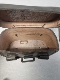 Original tysk ww2 førstehjælps taske med  Sanitäter Medical Recognition Identification Vest og armbind