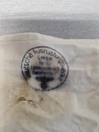 Original tysk ww2 førstehjælps taske med  Sanitäter Medical Recognition Identification Vest og armbind