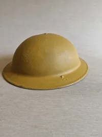 Original engelsk hjelm, WW2, senere bemaling