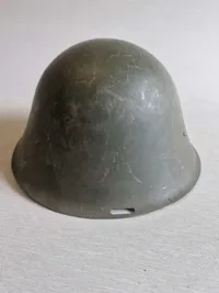 Original Romanian model M73/80 hjelm