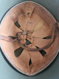 Original M/41 hjelm fra majdagene 1945