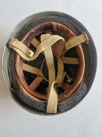 Original Engelsk faldskærmshjelm, pilestemplet
