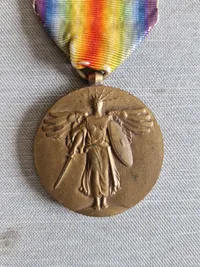 Original US ww1 medalje - godt fyldt med bars