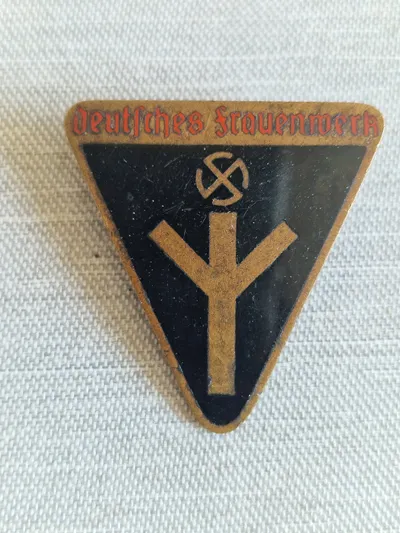 Original abzeichen - Deutsches Frauenwerk - ww2