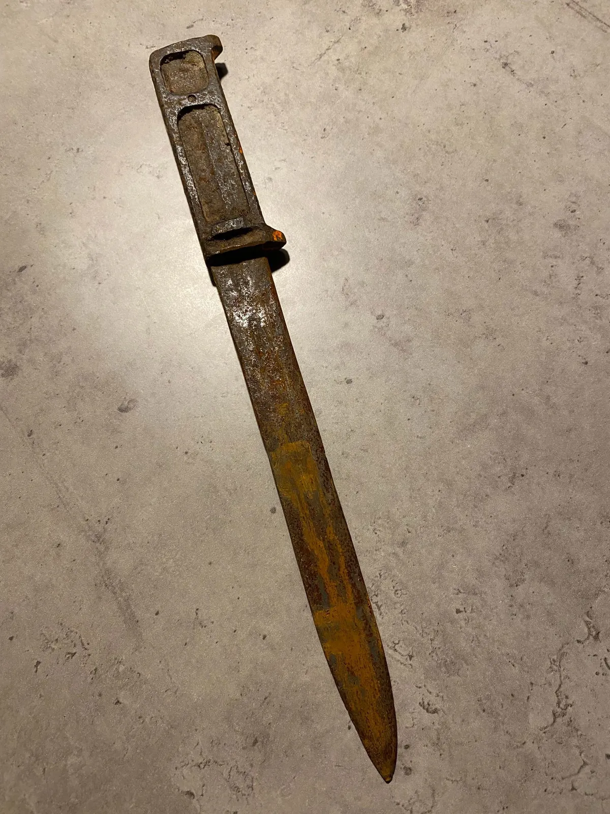 Original dansk M/1923 befalingsmandskniv - jordfund
