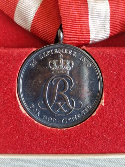 Original Kong Christian X fortjeneste medalje Hæren af sølv med æske