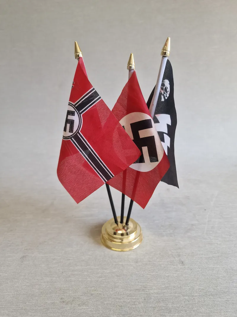 Samling tyske bordflag - Postwar
