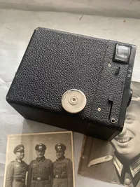 Originalt tysk kamera - tyskproduceret 1934-1936 med to originale tyske fotos