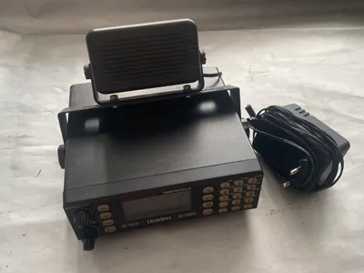 Original stor scannerstation til aflytning af radiofrekvenser