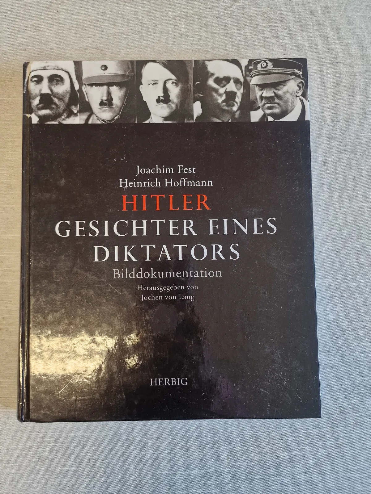 Bog om Hitler