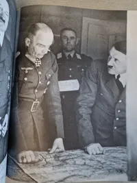 Bog om Hitler