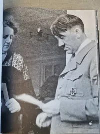 Bog om Hitler