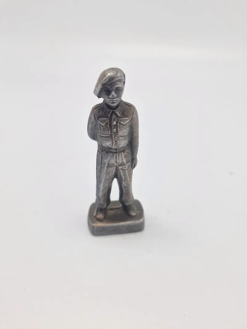 Original figur af engelsk soldat fra Maj 1945