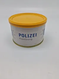 Original feltration indeholdende brød fra det tyske politi i Hamburg