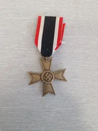 Originalt kriegsverdienstkreuz u.sværd
