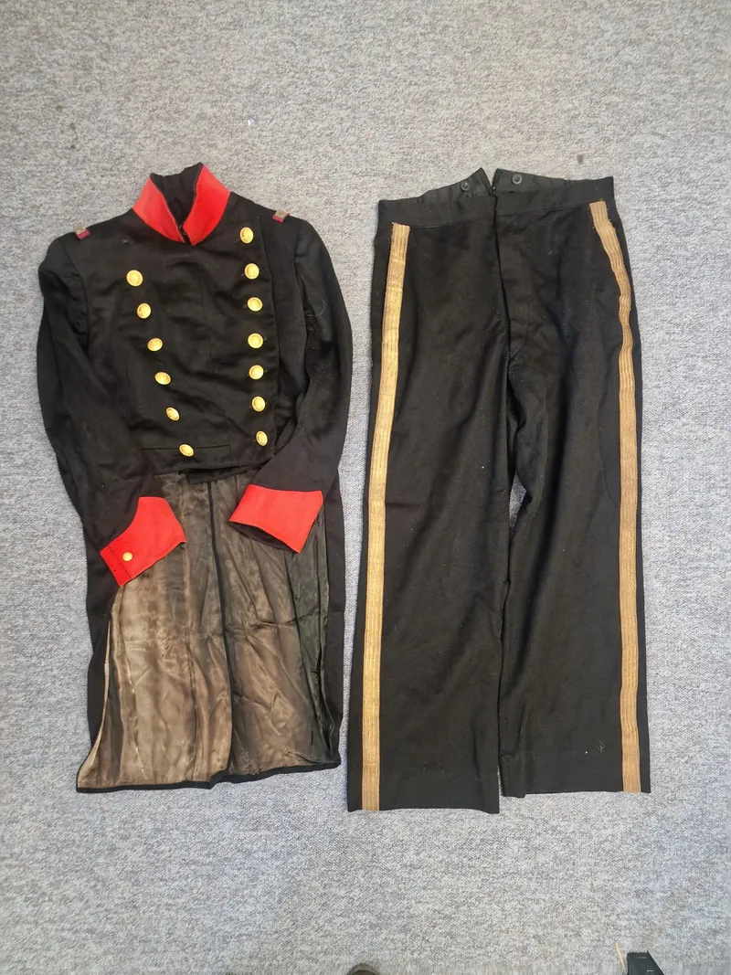 Original dansk Marine gallauniform m. buks