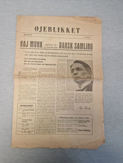 Original dansk krigs avis med skriv om Kaj Munk