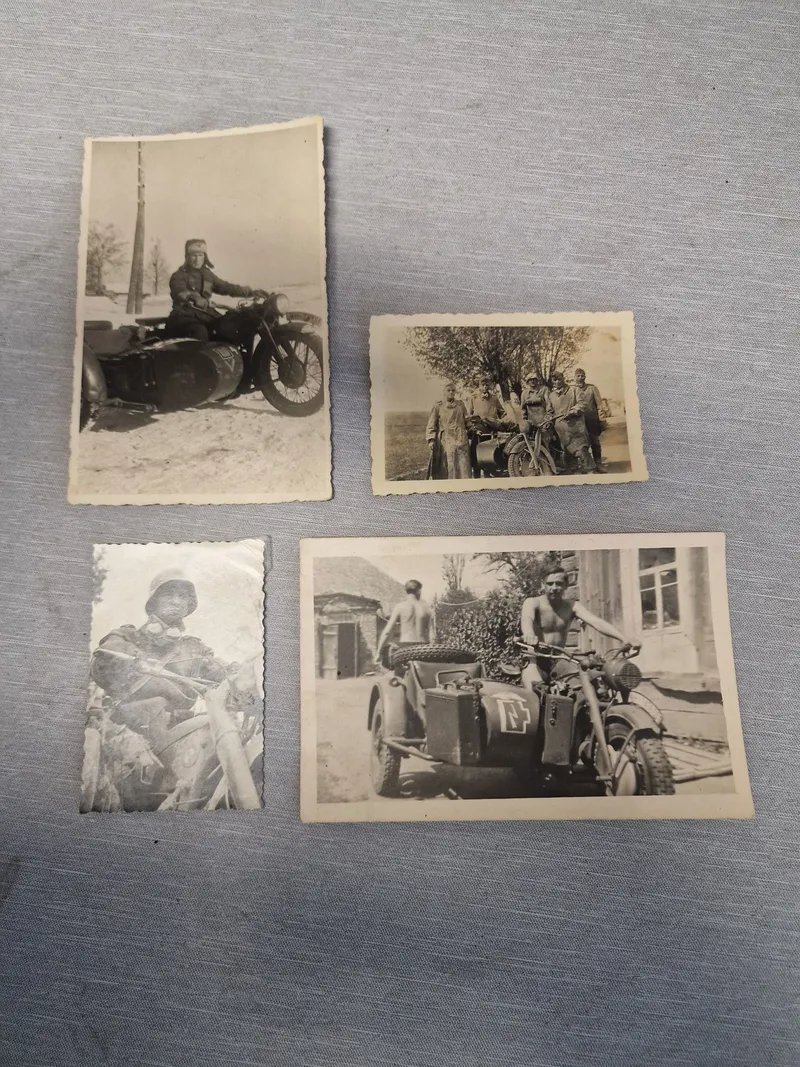 Originale tyske fotos af soldater med motorcykel