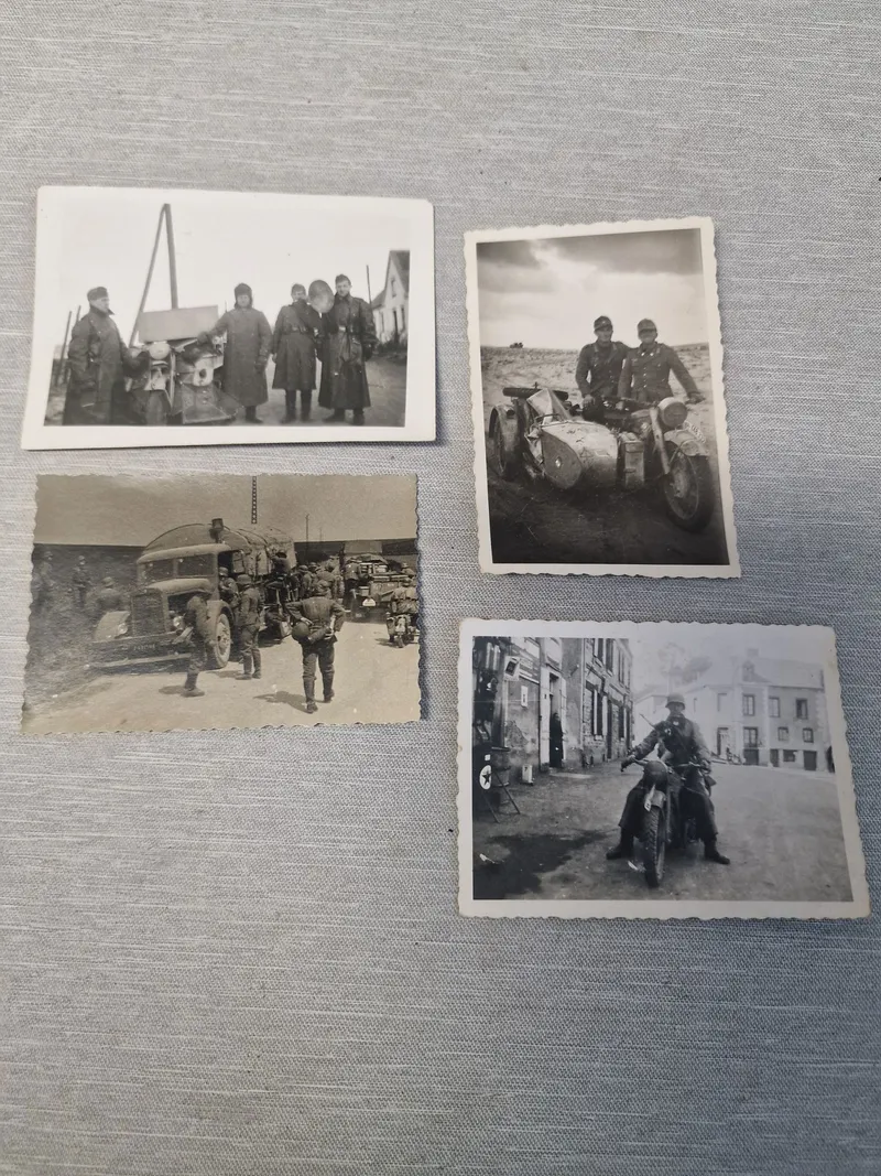 Originale tyske fotos af soldater med motorcykel