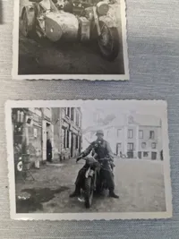Originale tyske fotos af soldater med motorcykel